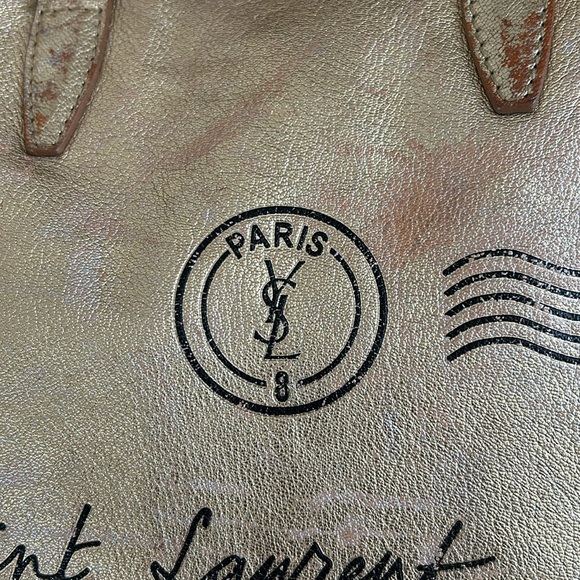 Yves Saint Laurent Large Tote - Picture 2 of 10